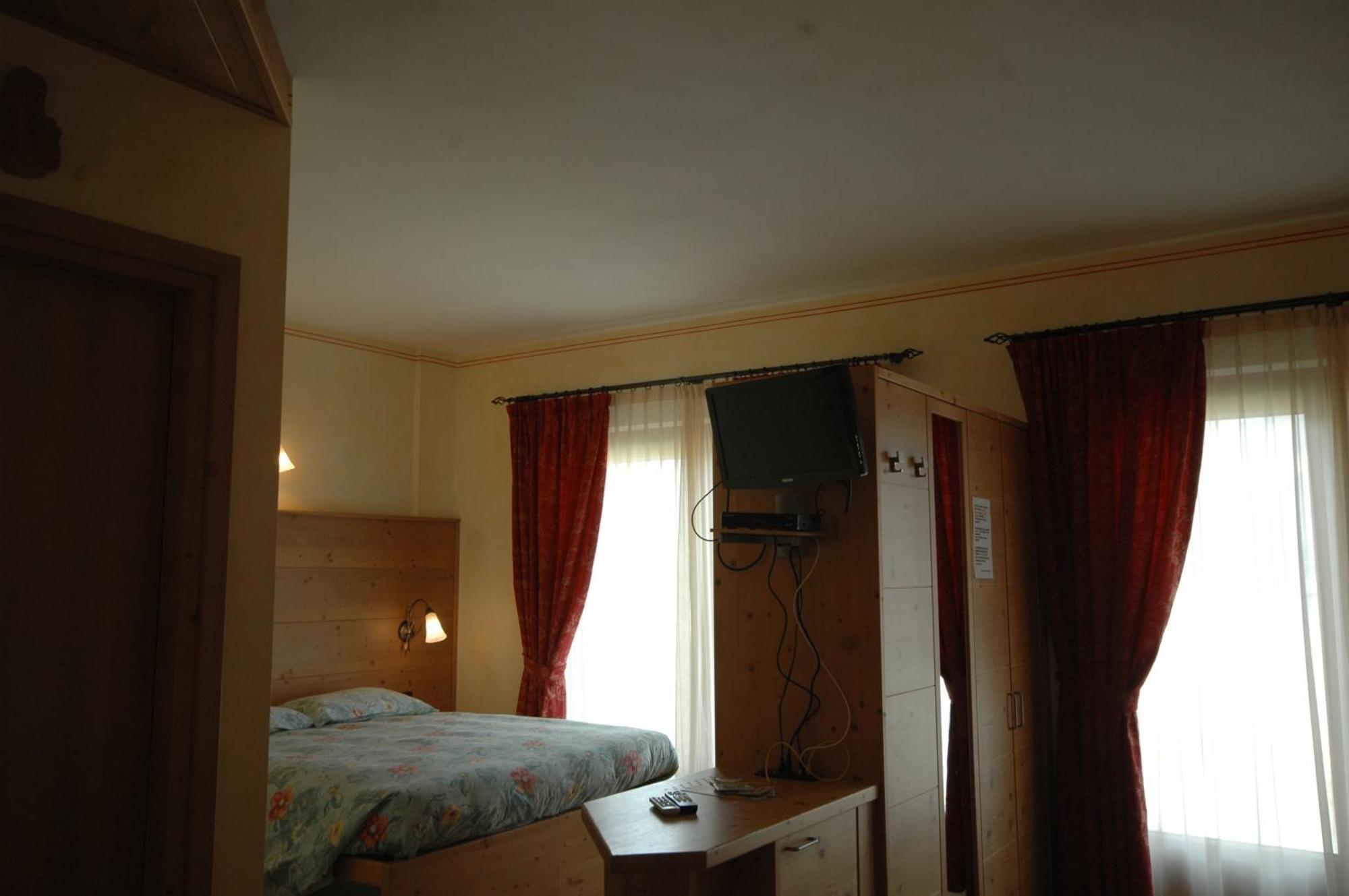 Hotel La Tea Livigno Habitación foto